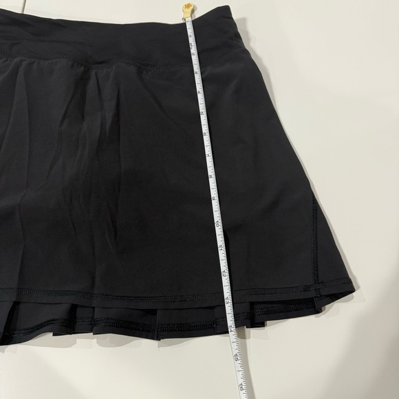 Lululemon Skirt Size 2 - Picture 6 of 6